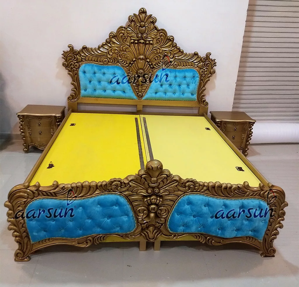 Baroque Style Wooden Bed Gold Polish view 3