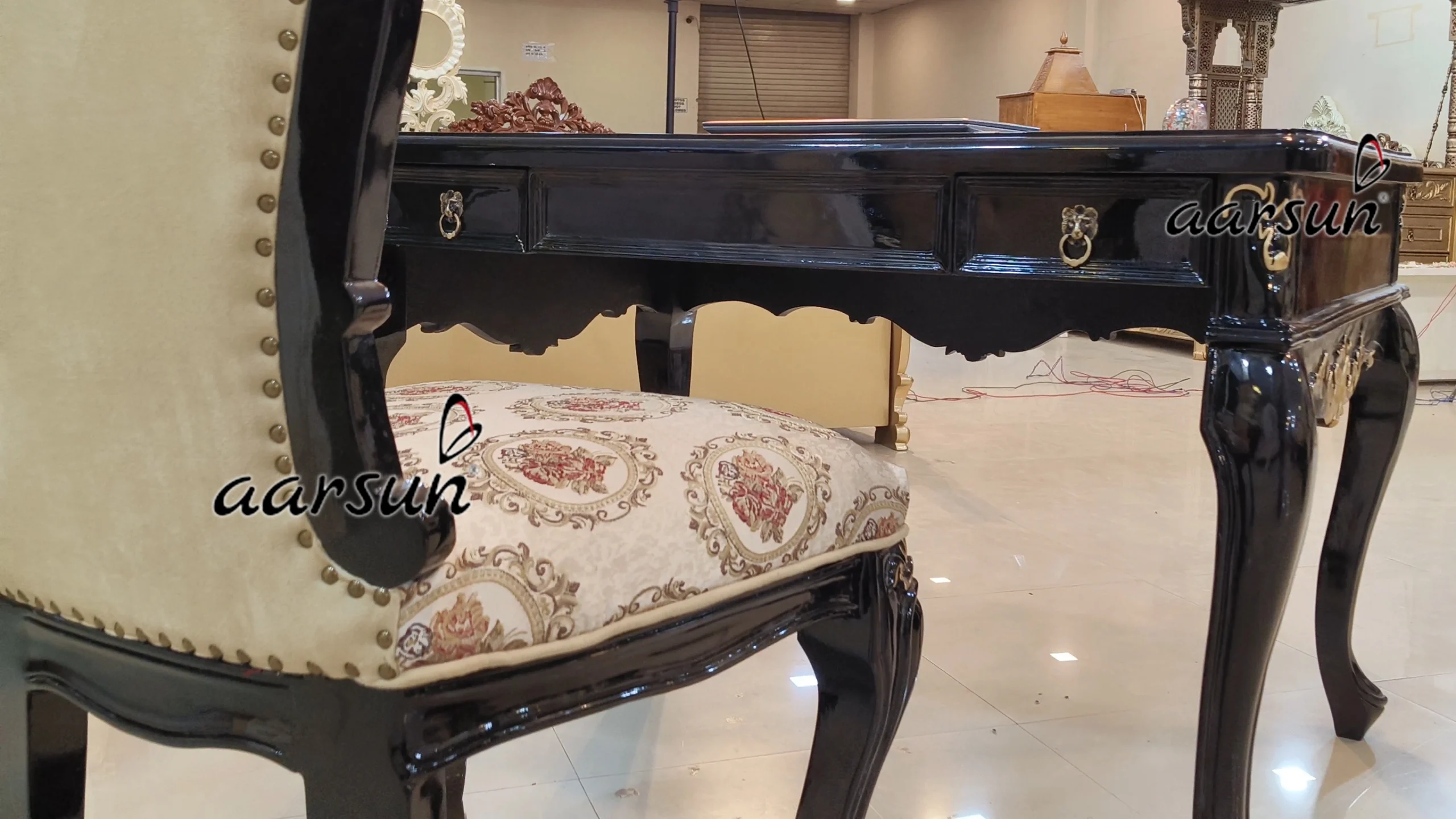 Classic Bedroom Furniture view 7