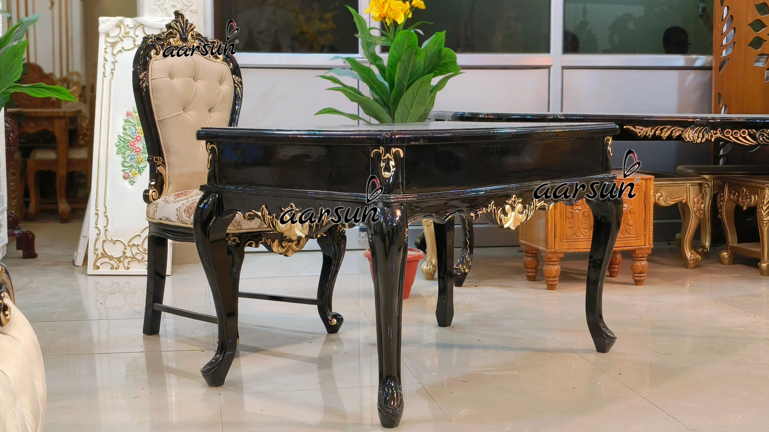 Classic Bedroom Furniture view 9