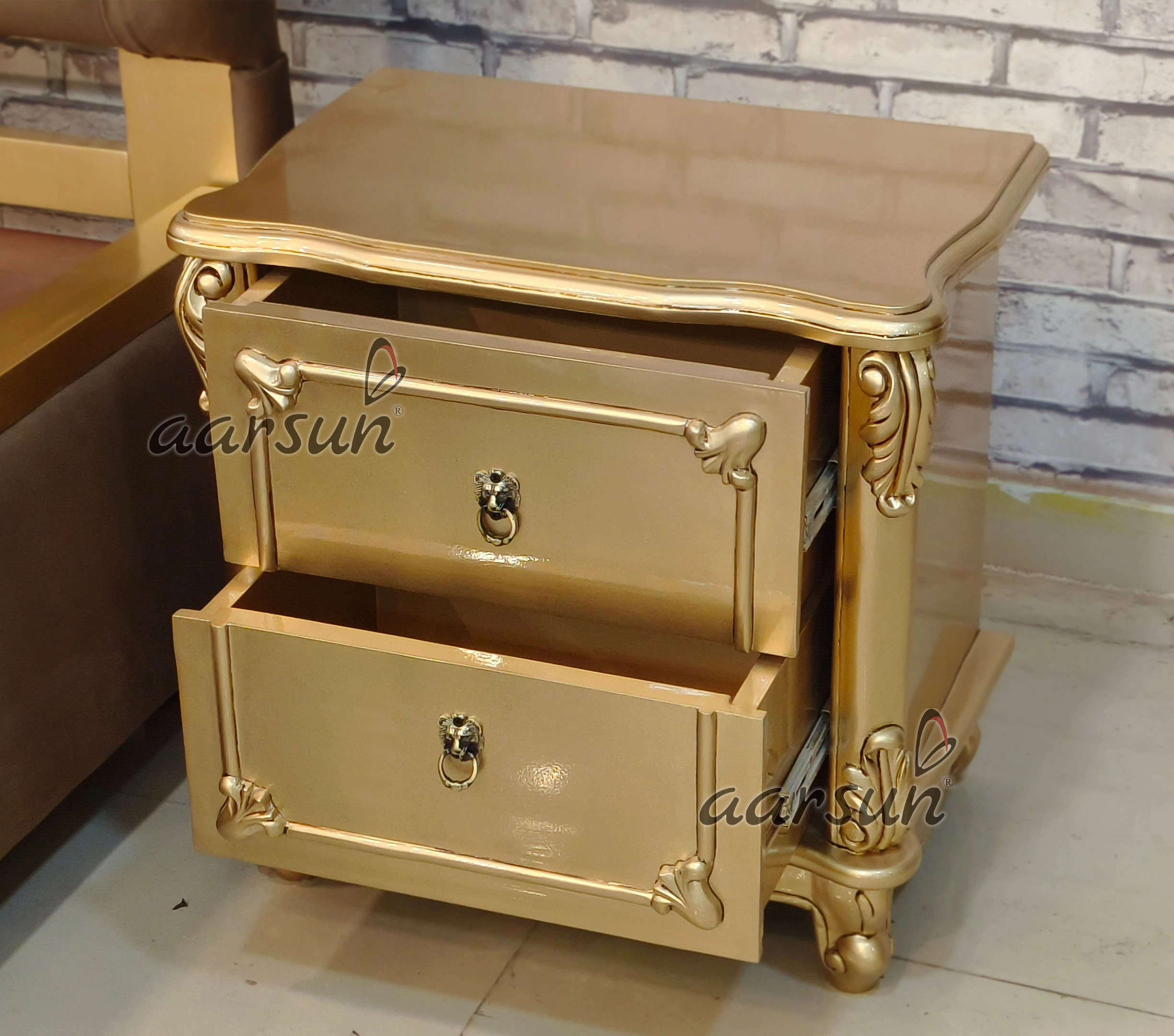 Elegant Platform Bed With Hydraulic Storage view 6