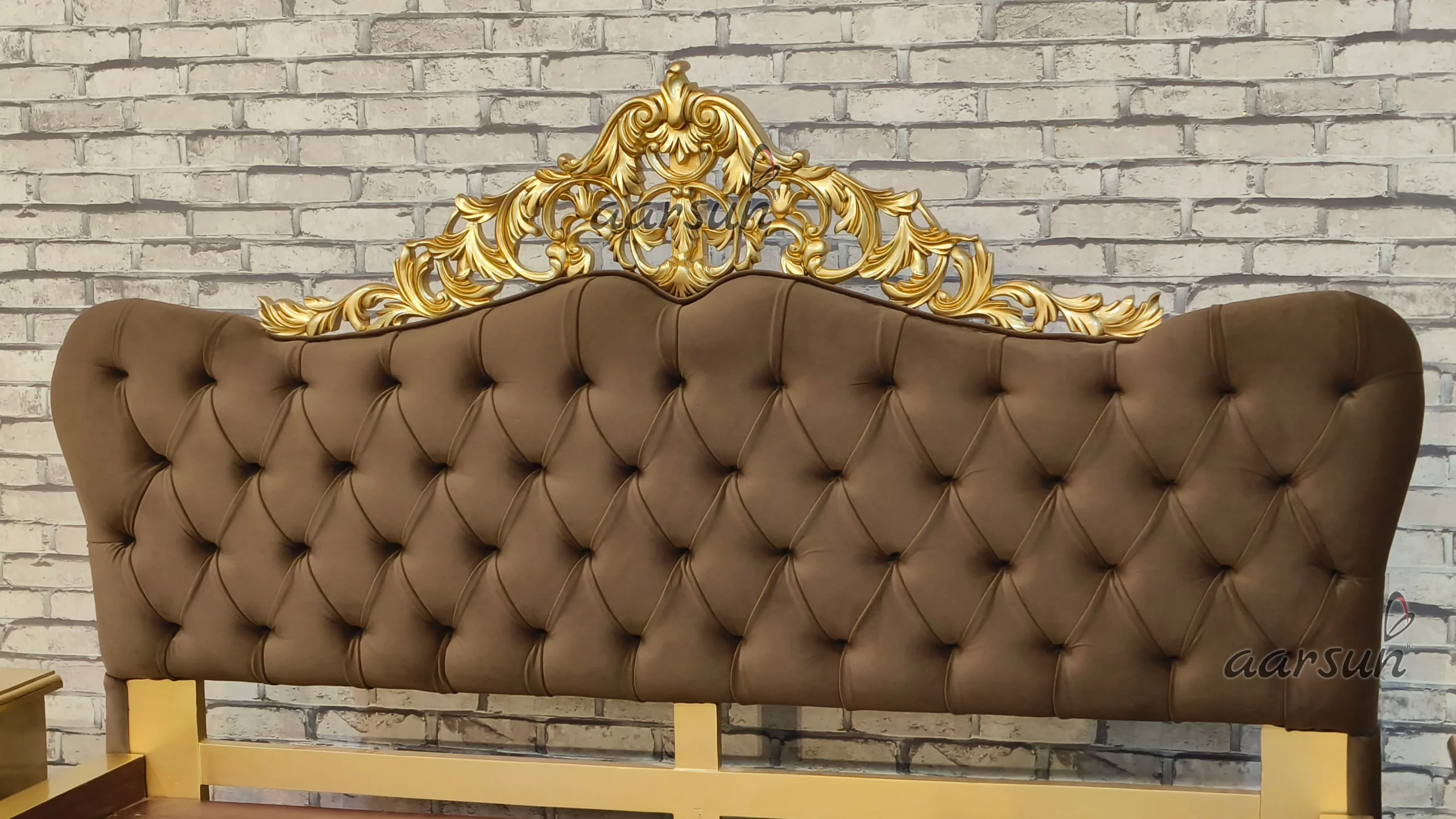 Elegant Platform Bed With Hydraulic Storage view 7