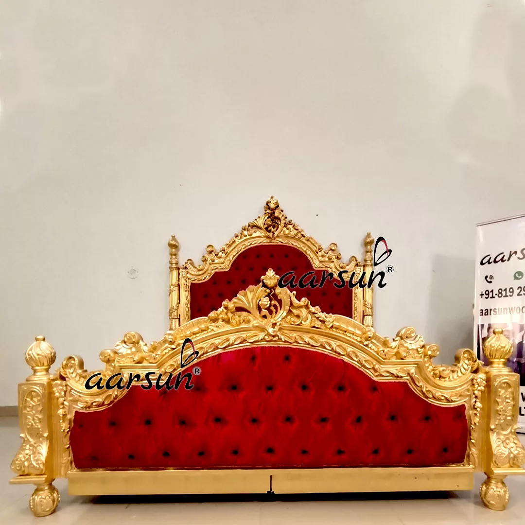 Exemplary Luxurious Bed with Gold Leafing view 3