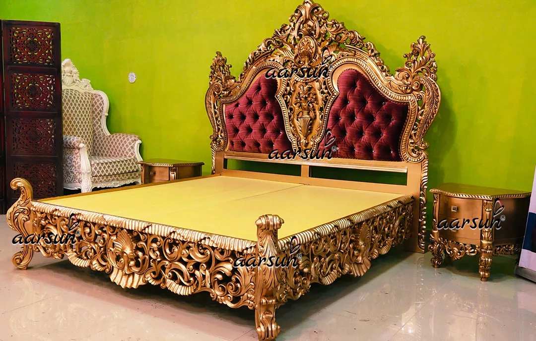 Extraordinary Bedroom Set in Royal Gold view 4