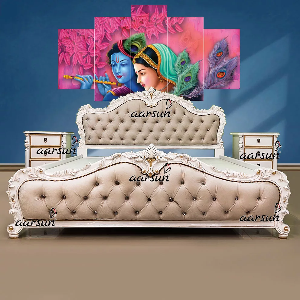 Italian Style Bed in White & Gold Paint
