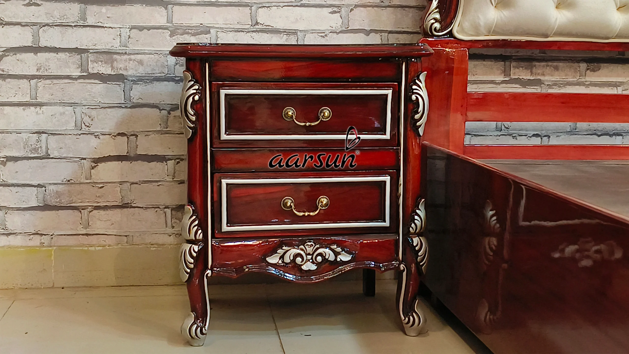 Luxurious Bedroom Furniture in Teak Wood view 7