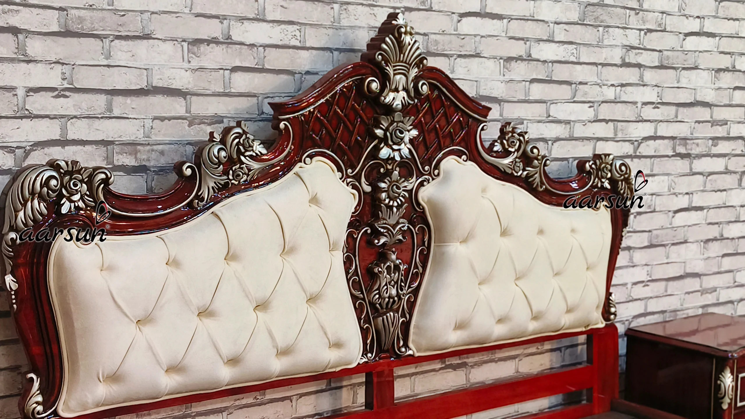 Luxurious Bedroom Furniture in Teak Wood view 8