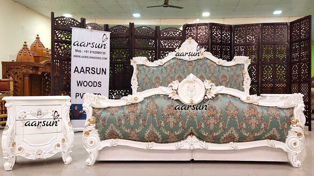 Luxurious Italian Bedroom Set in White & Gold Highlights view 3