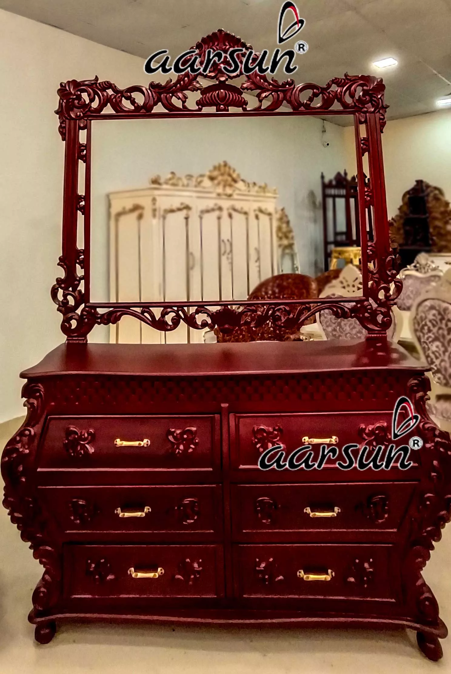 Mahogany Finish Royal Bedroom Set view 3