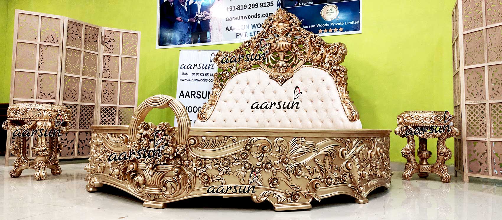 Royal Carved Round Bed in Antique Gold view 4