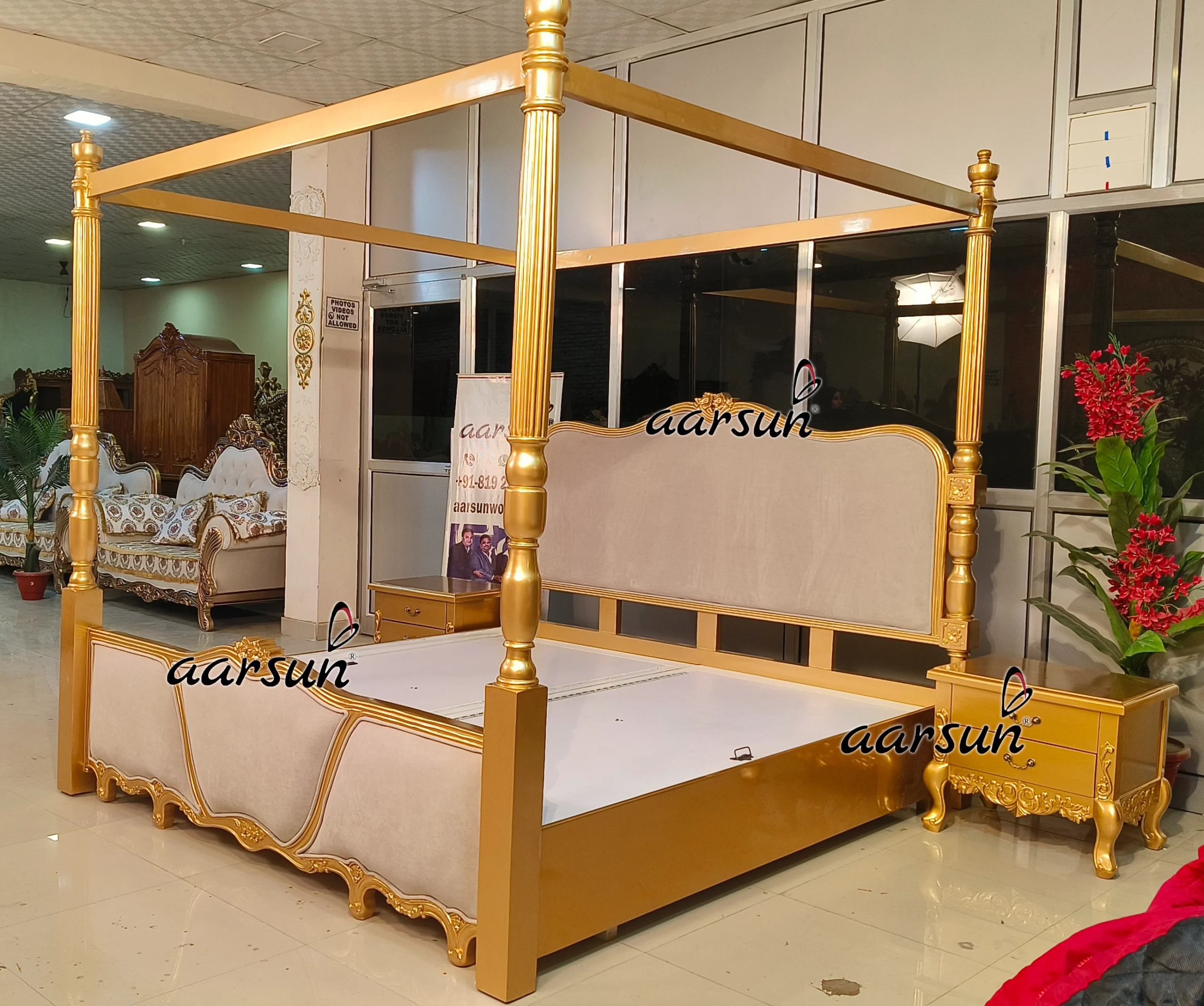 Royal Hand Crafted Poster Bed view 5