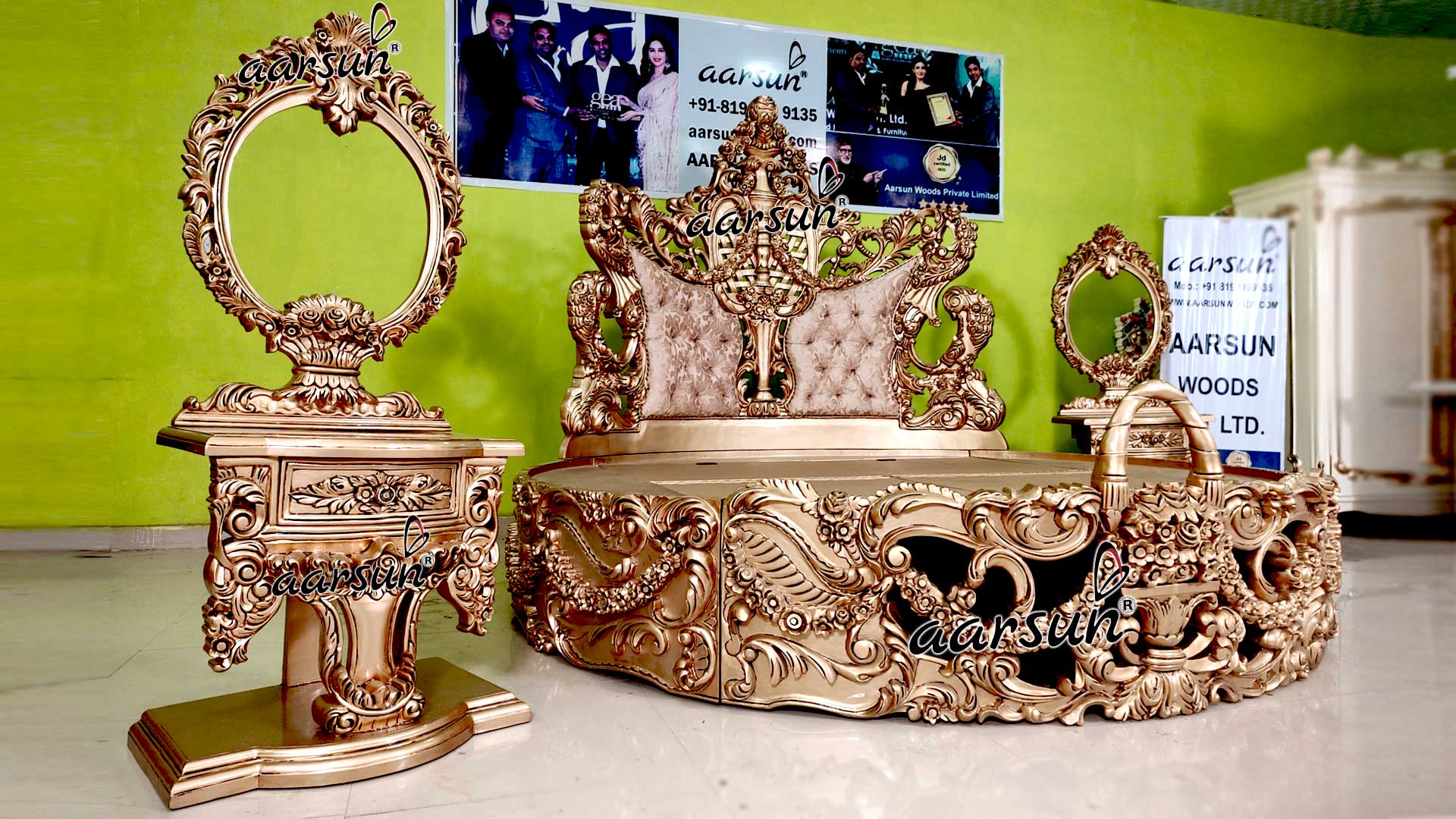Royal Round Bed Top Luxury view 5