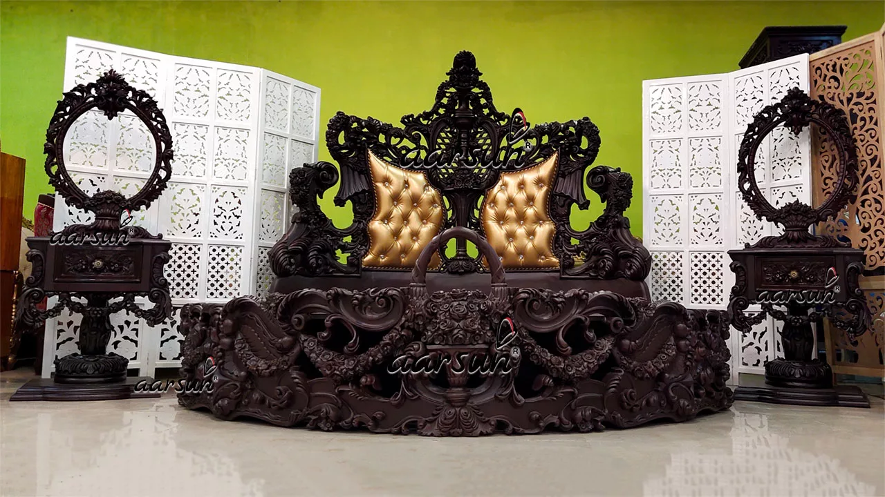 Super Luxurious Round Bed view 5