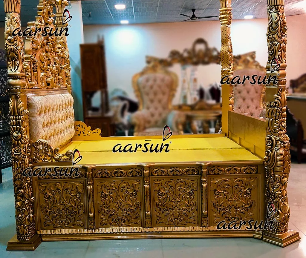 Truly Majestic Poster Bed in Solid Wood view 5
