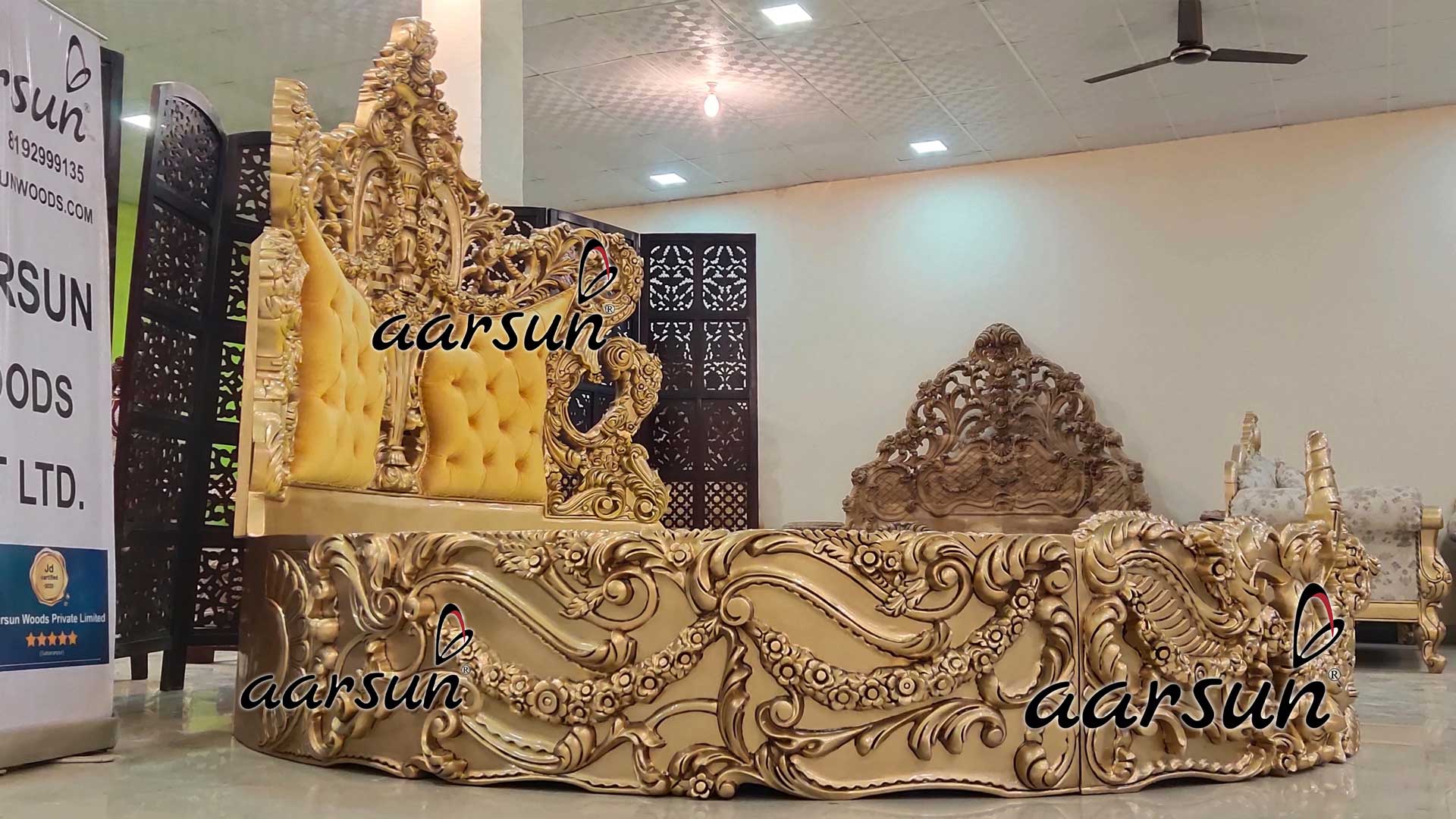 Ultra Luxurious Round Bed in Gold view 4