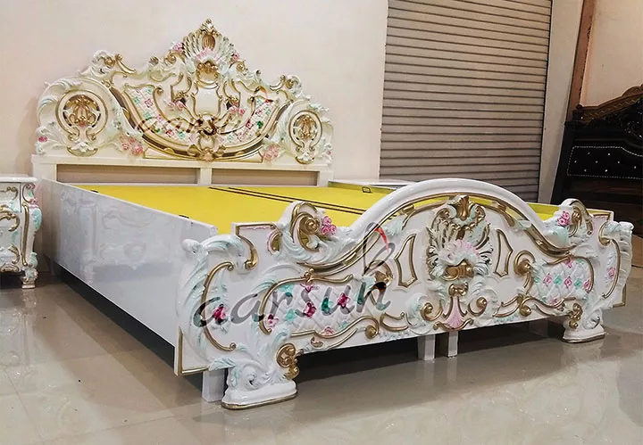 Victorian Style Bed White Finish with Golden Highlights view 4