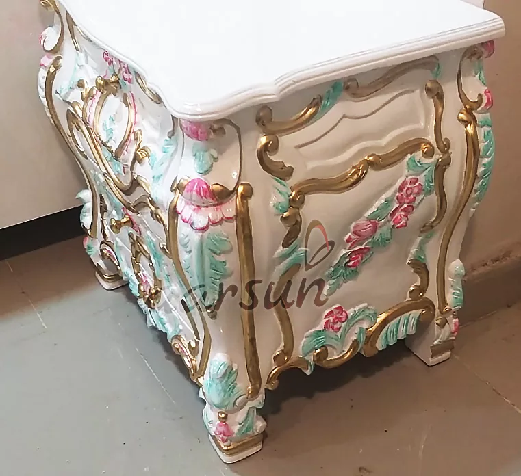 Victorian Style Bed White Finish with Golden Highlights view 7