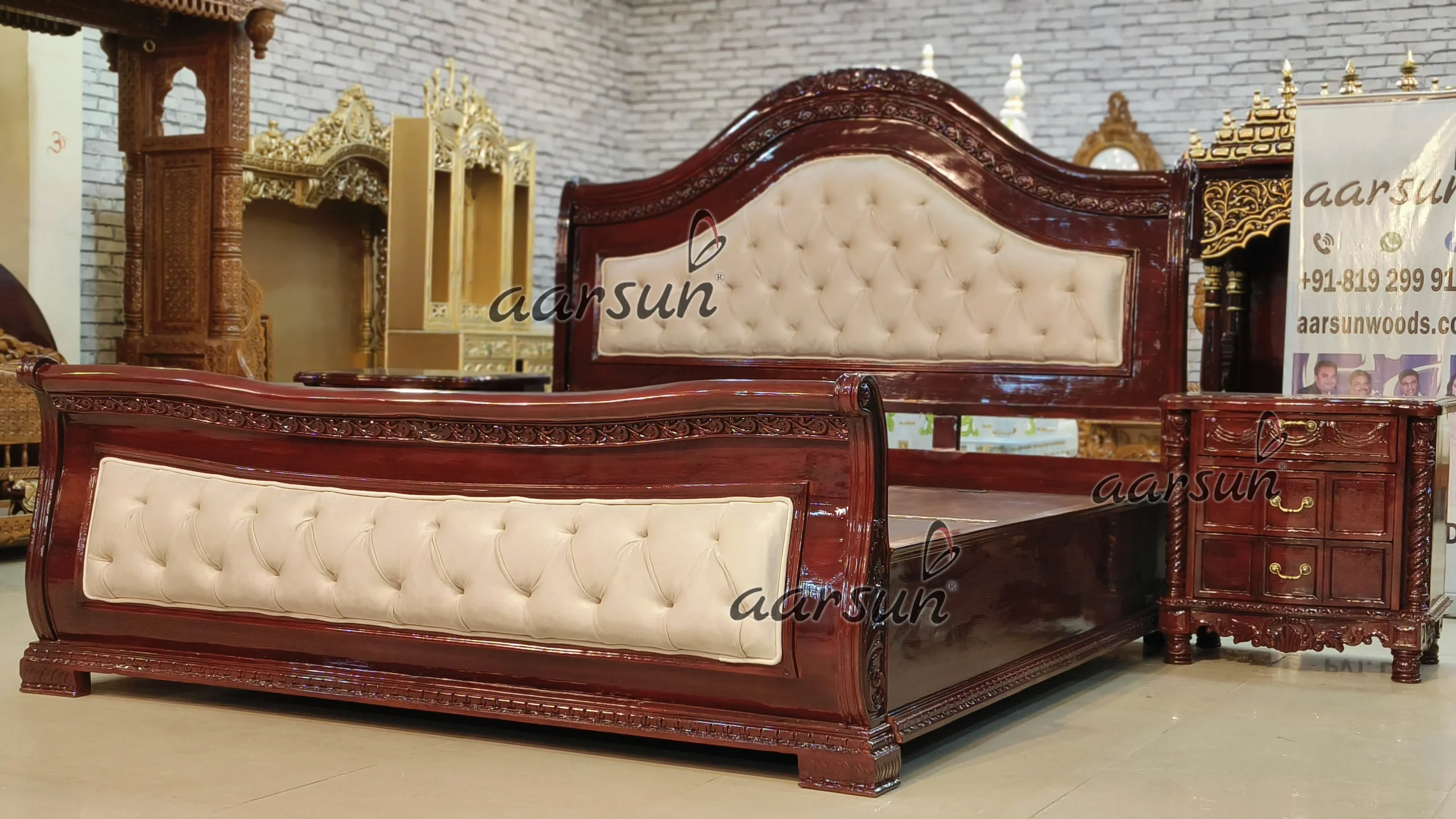 Vintage Style Wooden Bedroom Furniture Set view 3
