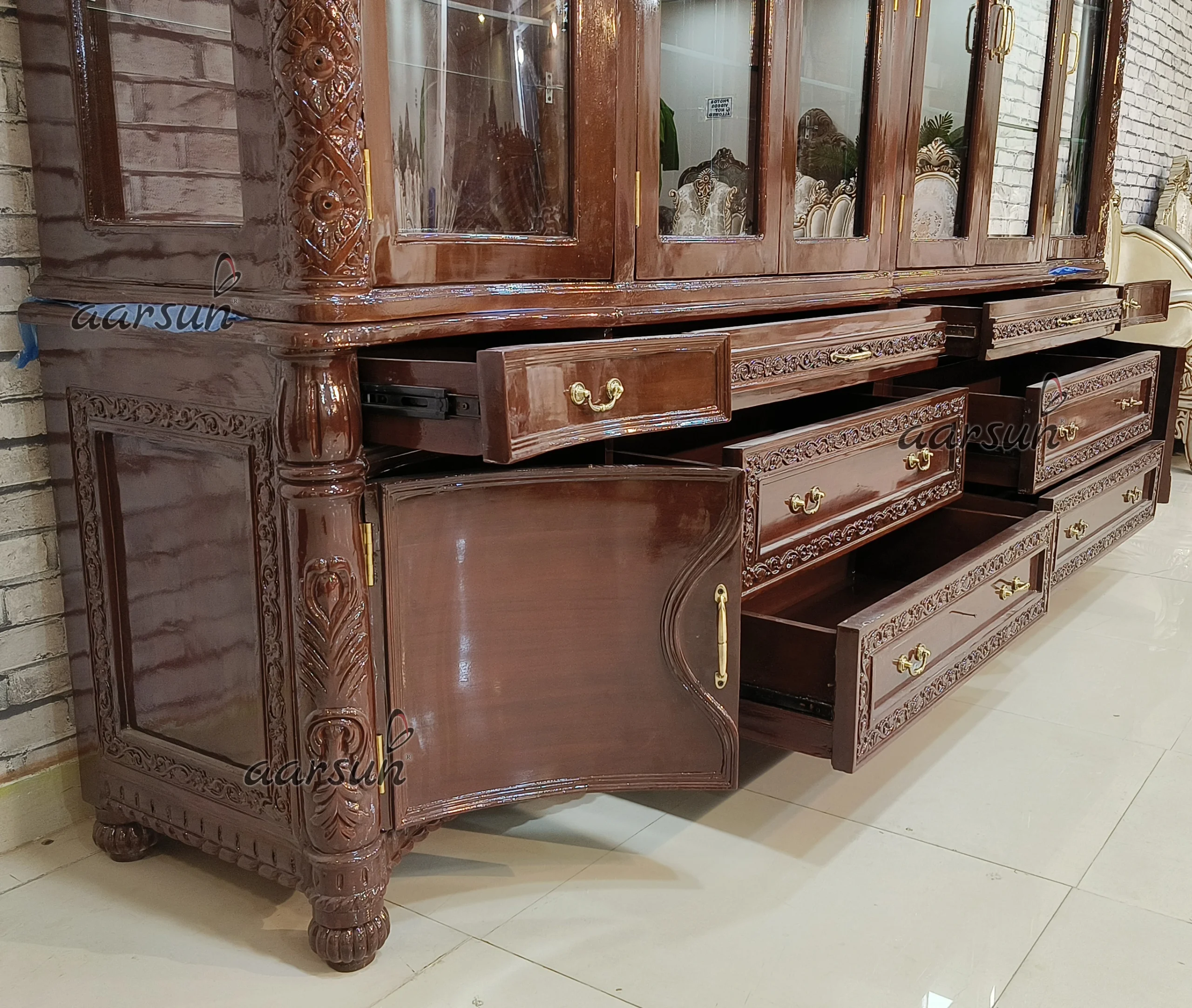 Vintage Style Wooden Bedroom Furniture Set view 9
