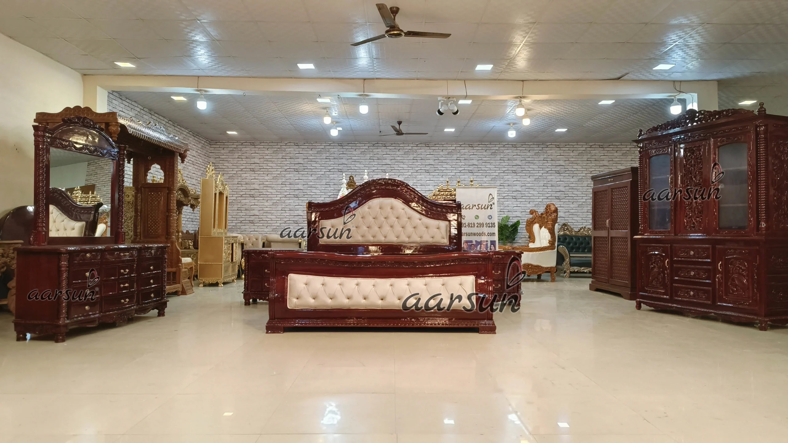 Vintage Style Wooden Bedroom Furniture Set
