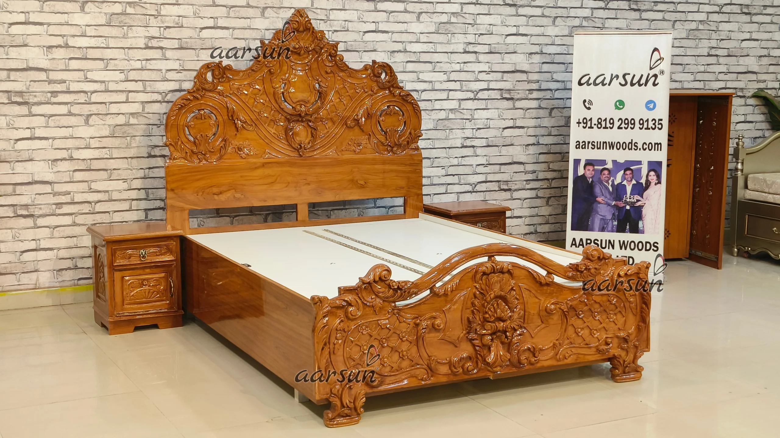 Wooden Bed Made by Indian Artisans view 5