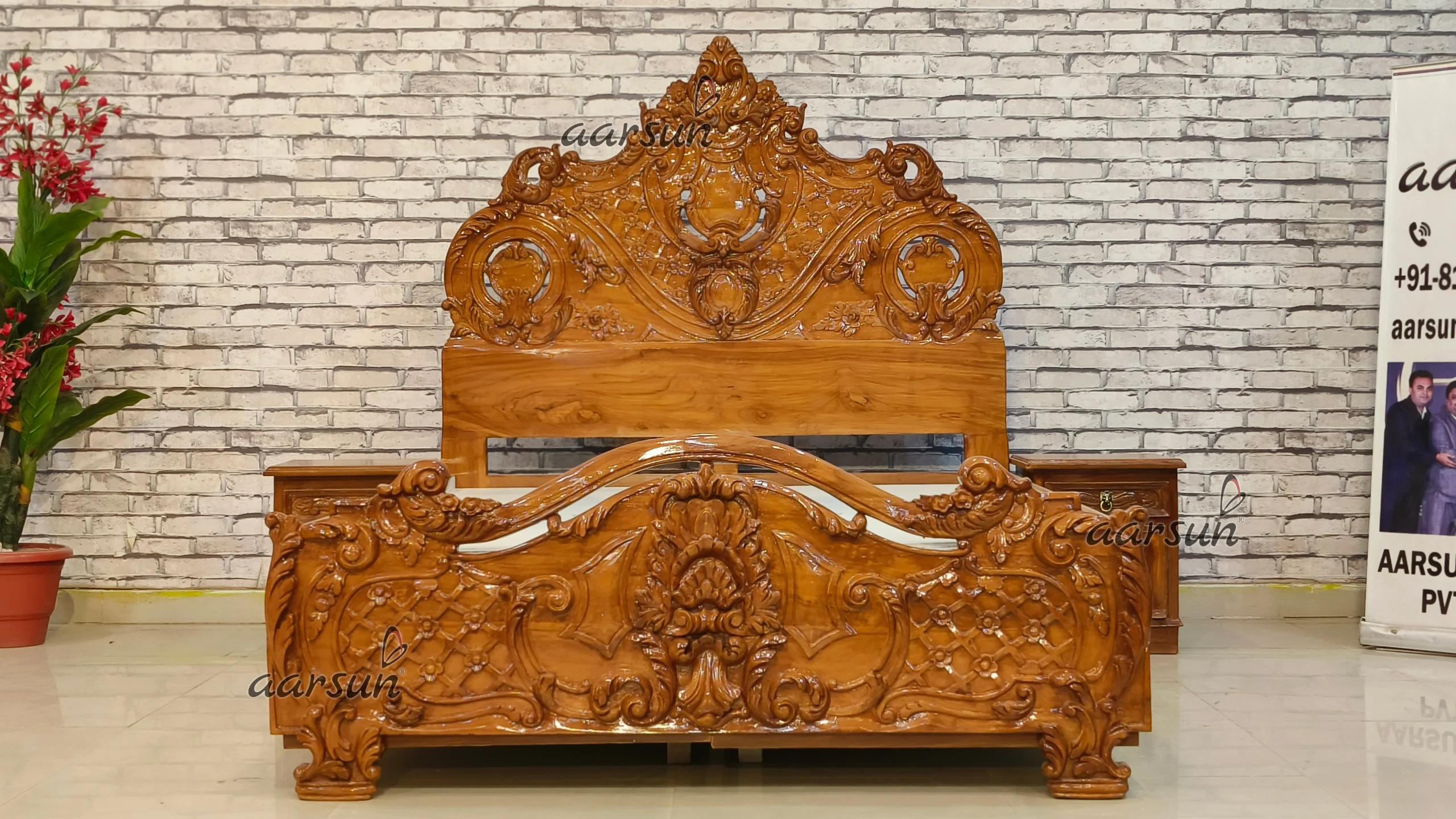 Wooden Bed Made by Indian Artisans