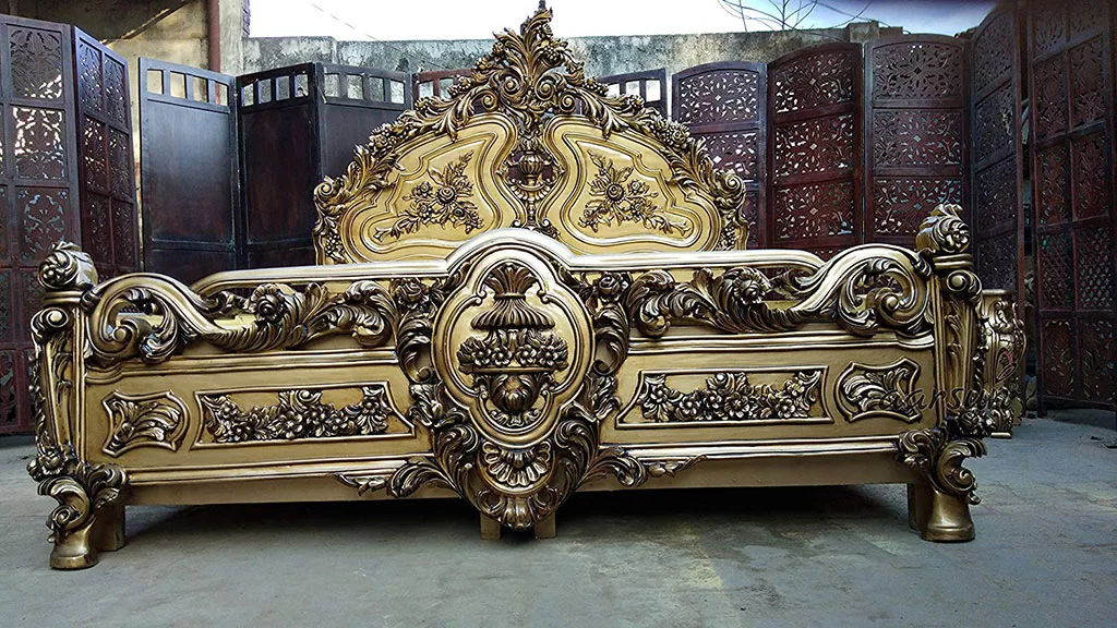 Wooden Maharaja Bed Design view 4