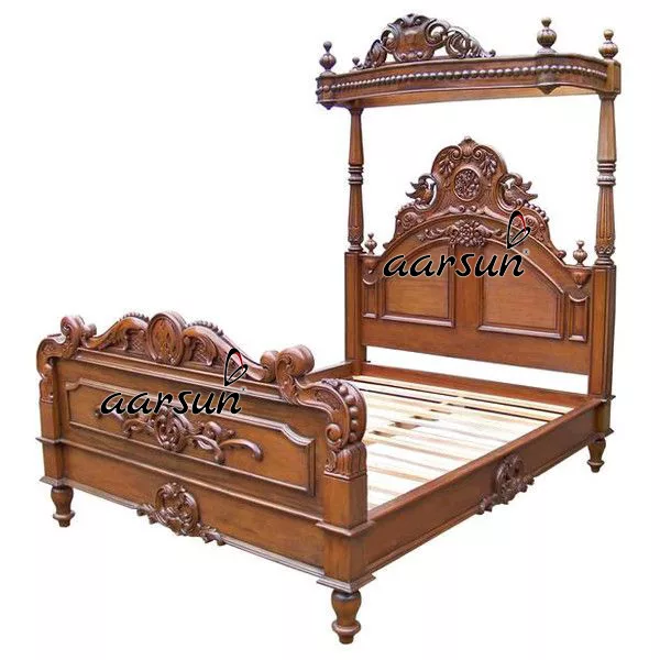 Wooden Poster Bed in Teak Wood